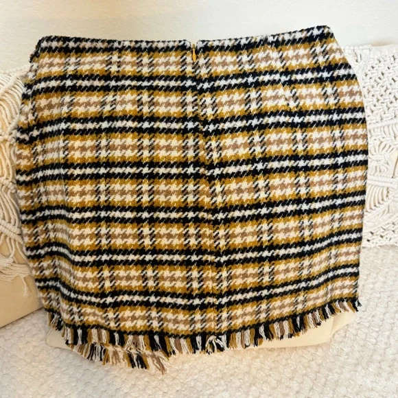 FASHION NOVA (NWOT) Wool Plaid Skirt. Yellow Navy White - Picture 6 of 6